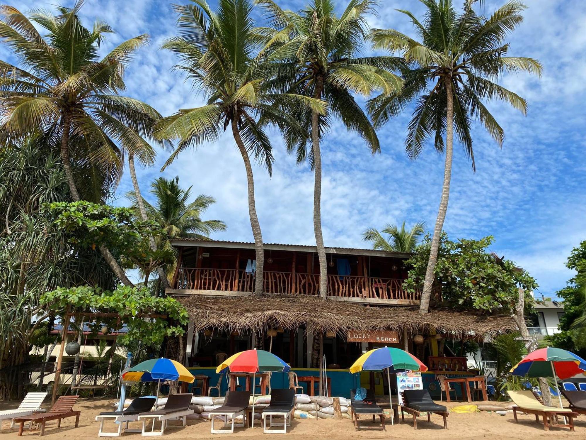 Lucky Sea Beach Hotel แทนกาลเล ภายนอก รูปภาพ